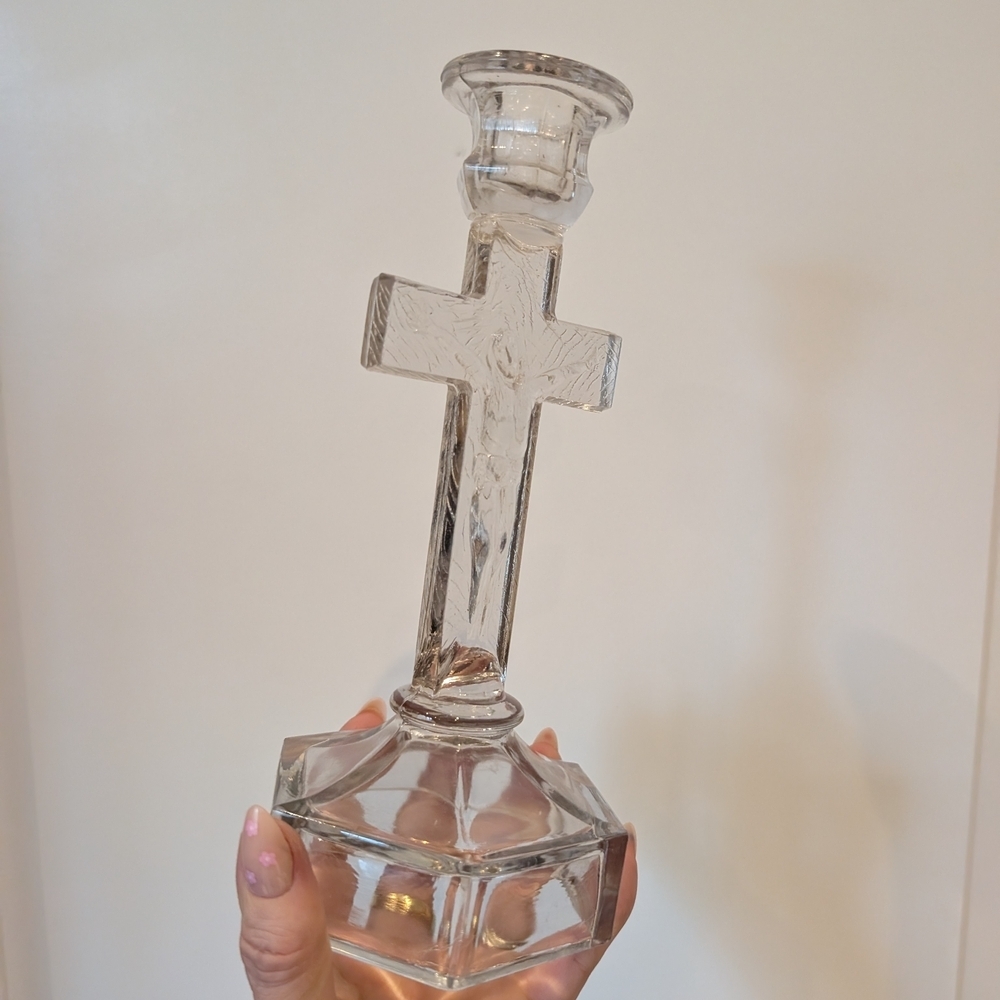 Elegant Clear Glass Jesus On The  Cross Candle Holder